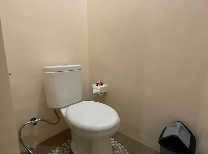 カプセルホテル Tutub Waterfall View