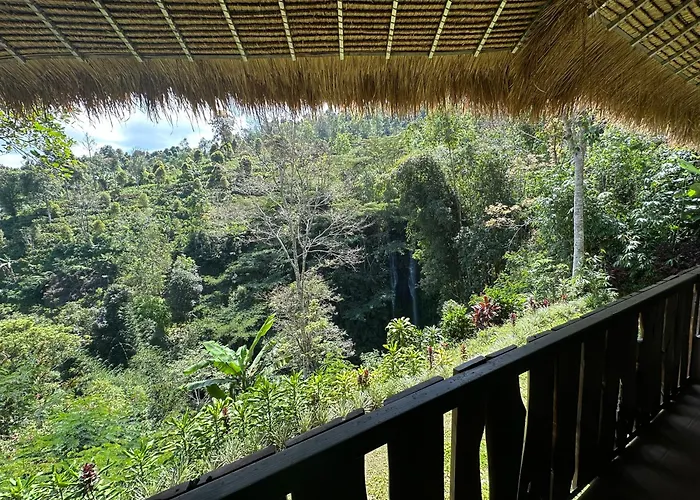 Tutub Waterfall View Munduk